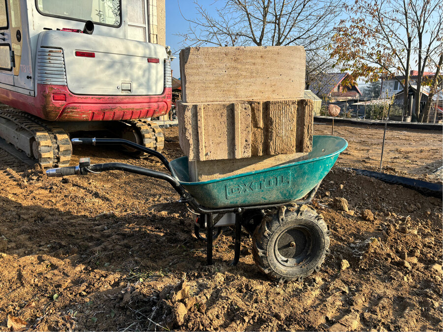 Kolečko dvoukolák s převodovkou aku, 260kg, 100l, 40V Li-ion, 6Ah